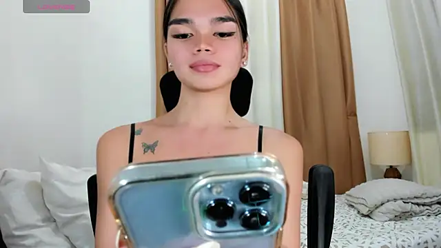 kendall_petite18 webcam