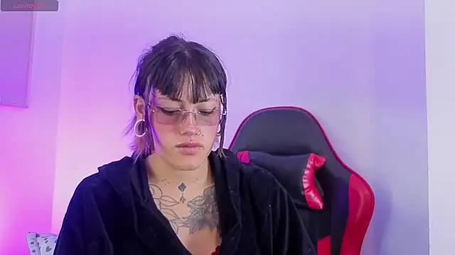 _sharlotte777 webcam