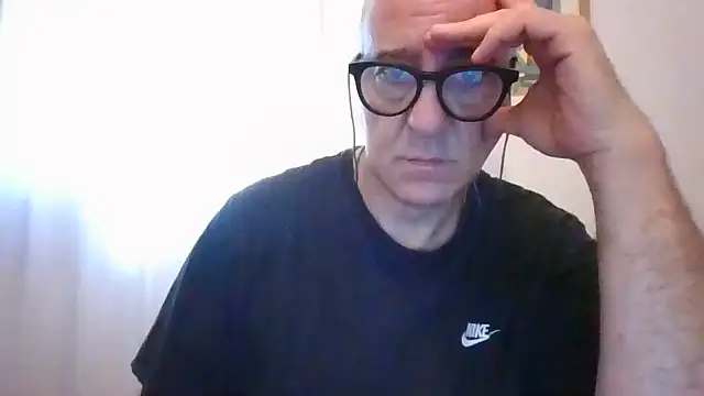 ANONIMO7735 webcam
