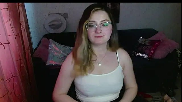 Arielsssplash live cam on StripChat