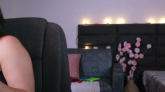 kathieandpovcock1 webcam