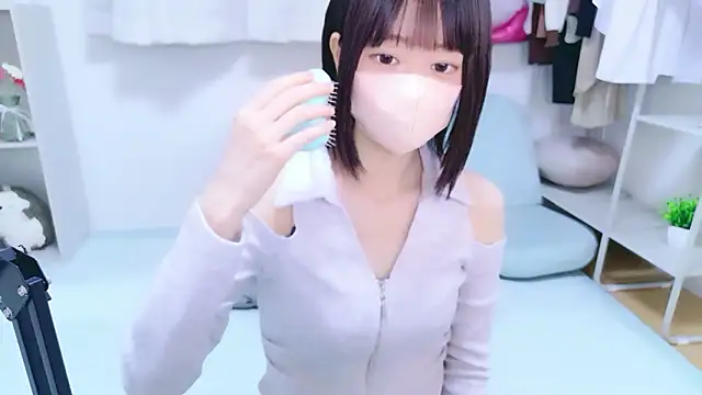 Im_Yu-na live cam on StripChat