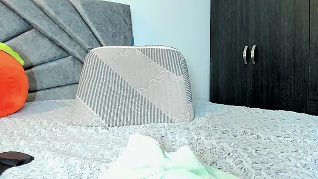sweetcocoa- (F young) - Big squirt  💦🧐😏