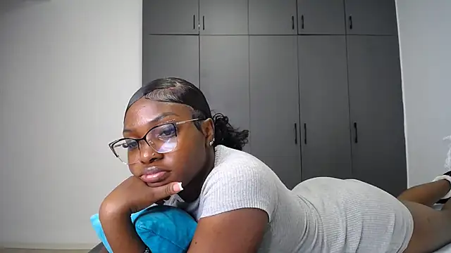 pretty_liya08 (F young) - PAY MY RENT DADDY