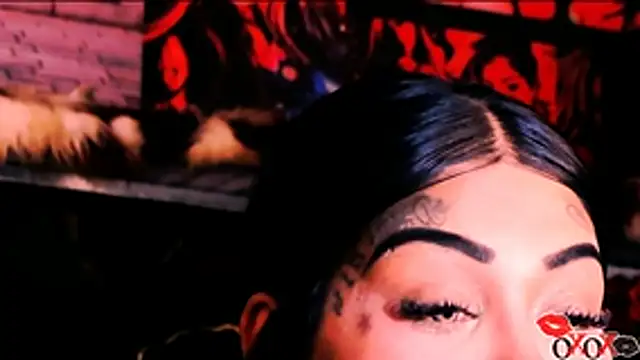 indian_dreamgirl webcam