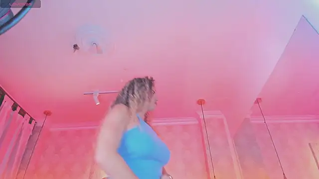 Shantall__ webcam