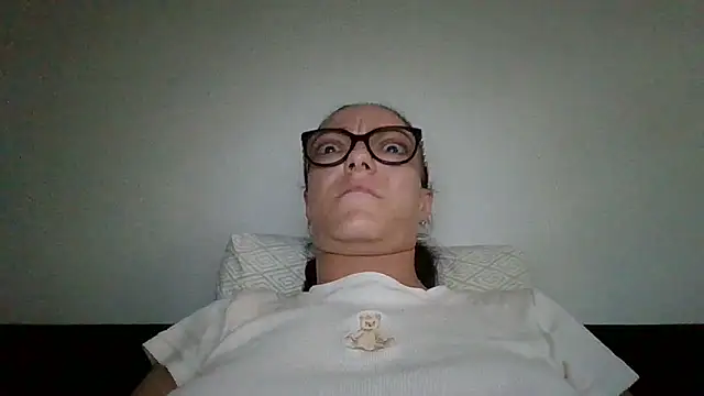 IzabelllNoir webcam
