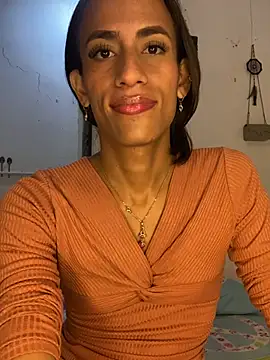 AlexaWarner webcam