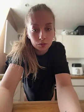 Mrs_Mr_007 webcam