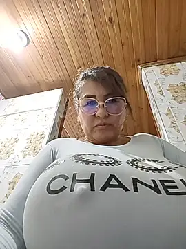 AlexxiaaMat webcam
