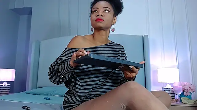 ChantalGarner webcam