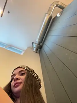 KristiRich webcam