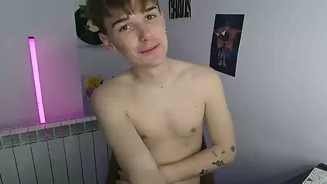 YourMilkyGuy webcam