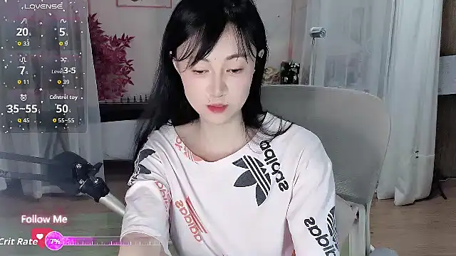 noomi-1111 webcam