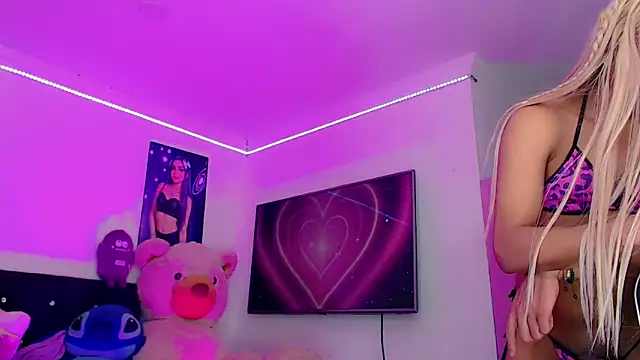 Mia_Colucci25 webcam