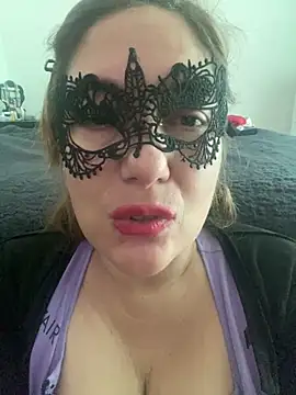 lulupiecitosamor webcam