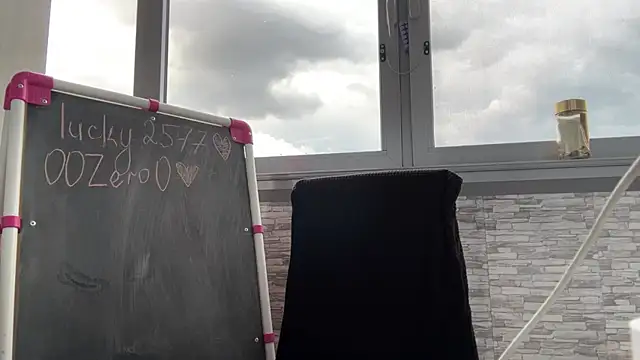 antoinettecrispell - AntoinetteCrispell's free webcam - UK Sex Cams