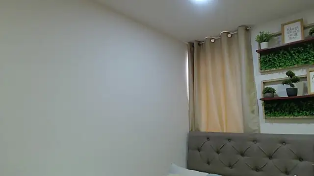 sasi_luna webcam