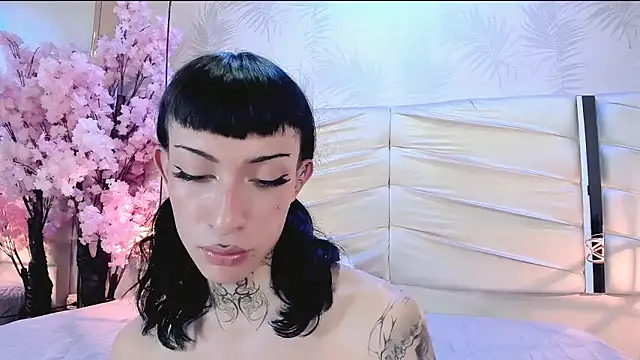 Model: MadisonWood01