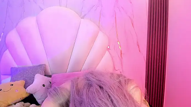 AliiceWonderland_ webcam