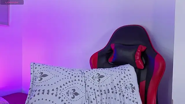 _sharlotte777 webcam