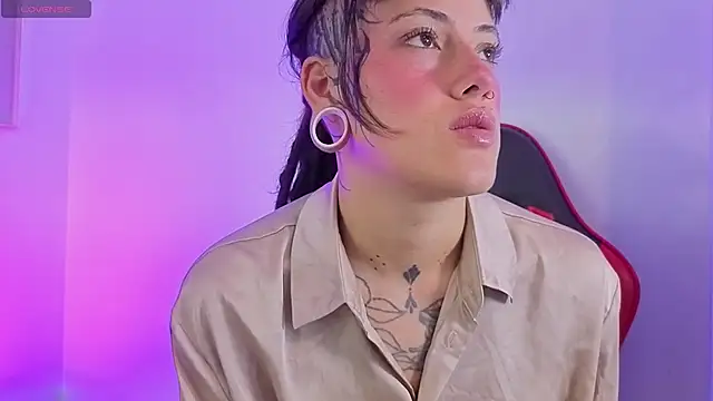 _sharlotte777 webcam