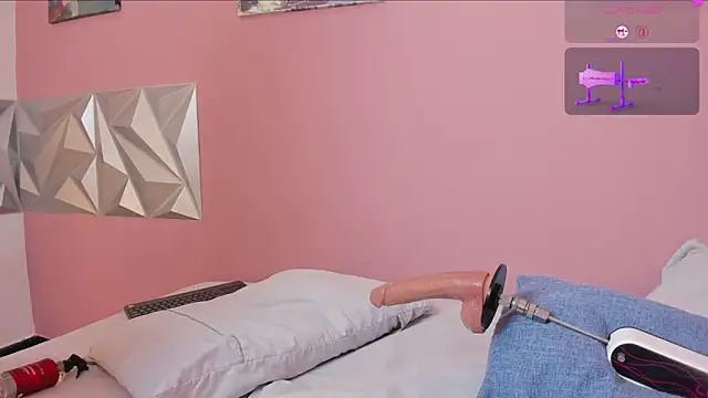 mia_gold_ webcam