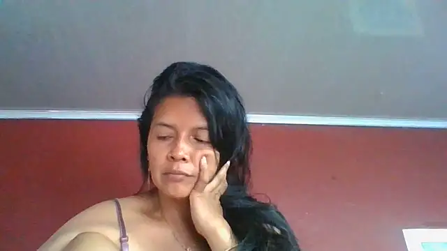 DianaOchoa_ live cam on StripChat