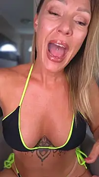 Sacha-xx webcam