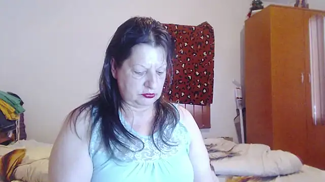ExtasyMature live cam on StripChat