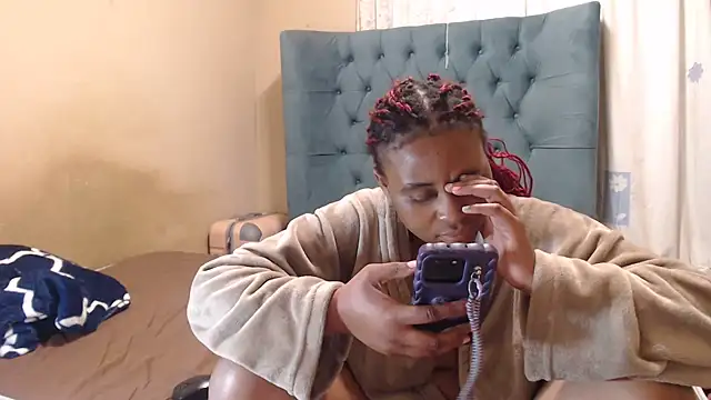 EbonyEssence webcam