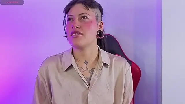 _sharlotte777 webcam