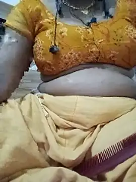 Menka_cut34 webcam