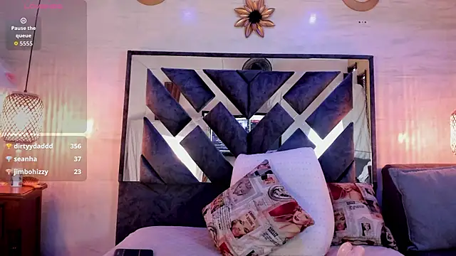 annie_vega17_ webcam