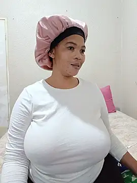 FreakyAngel3X live cam on StripChat