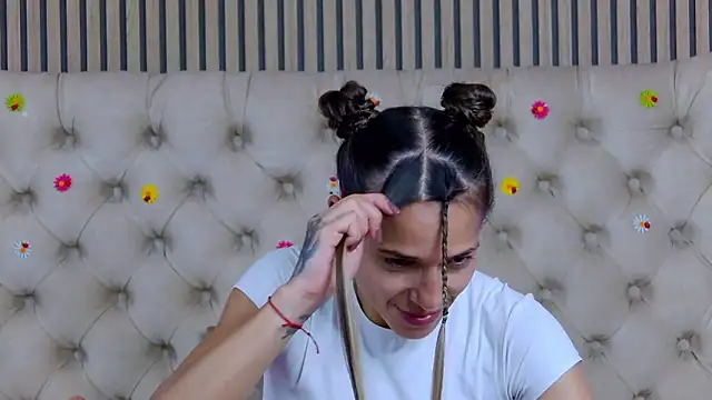 PlayfulShow webcam