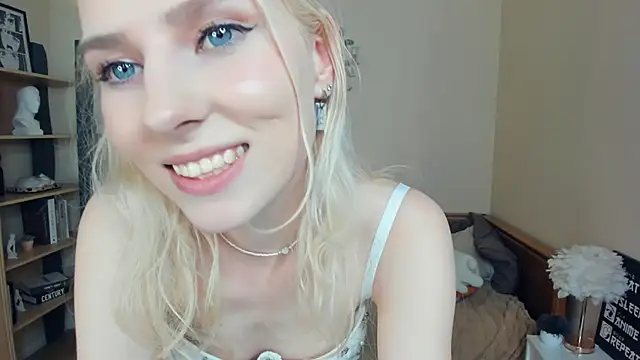 LaynePingitore live cam on StripChat