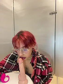 MeraSecretXXX live cam on StripChat