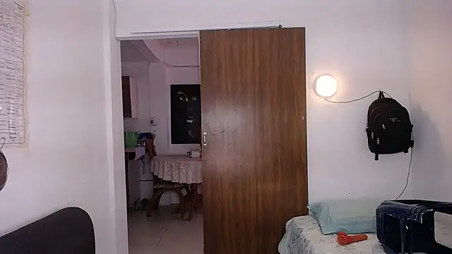yselahot live cam on StripChat