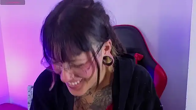 _sharlotte777 webcam