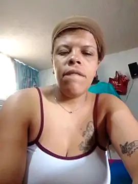 Esperanza_13 live cam on StripChat