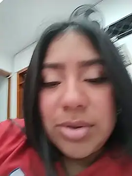 Amber_Herrera live cam on StripChat