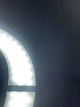 jade_foxy19 webcam