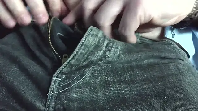 hairyandtiny webcam