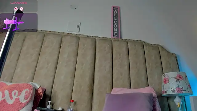 ShanelWest webcam