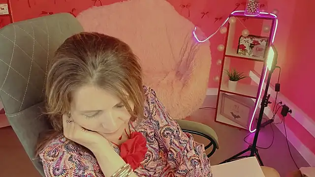 NicoleHitman webcam