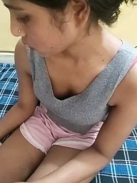 Aa-y-e-sha-Ju-l-ka live cam on StripChat