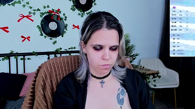 LiraBelle webcam