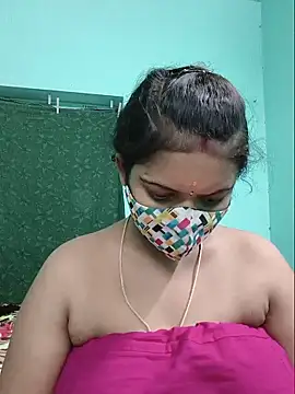 Ramya-hot-gueen live cam on StripChat