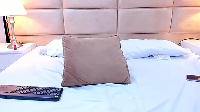 MeganVelvet_ webcam